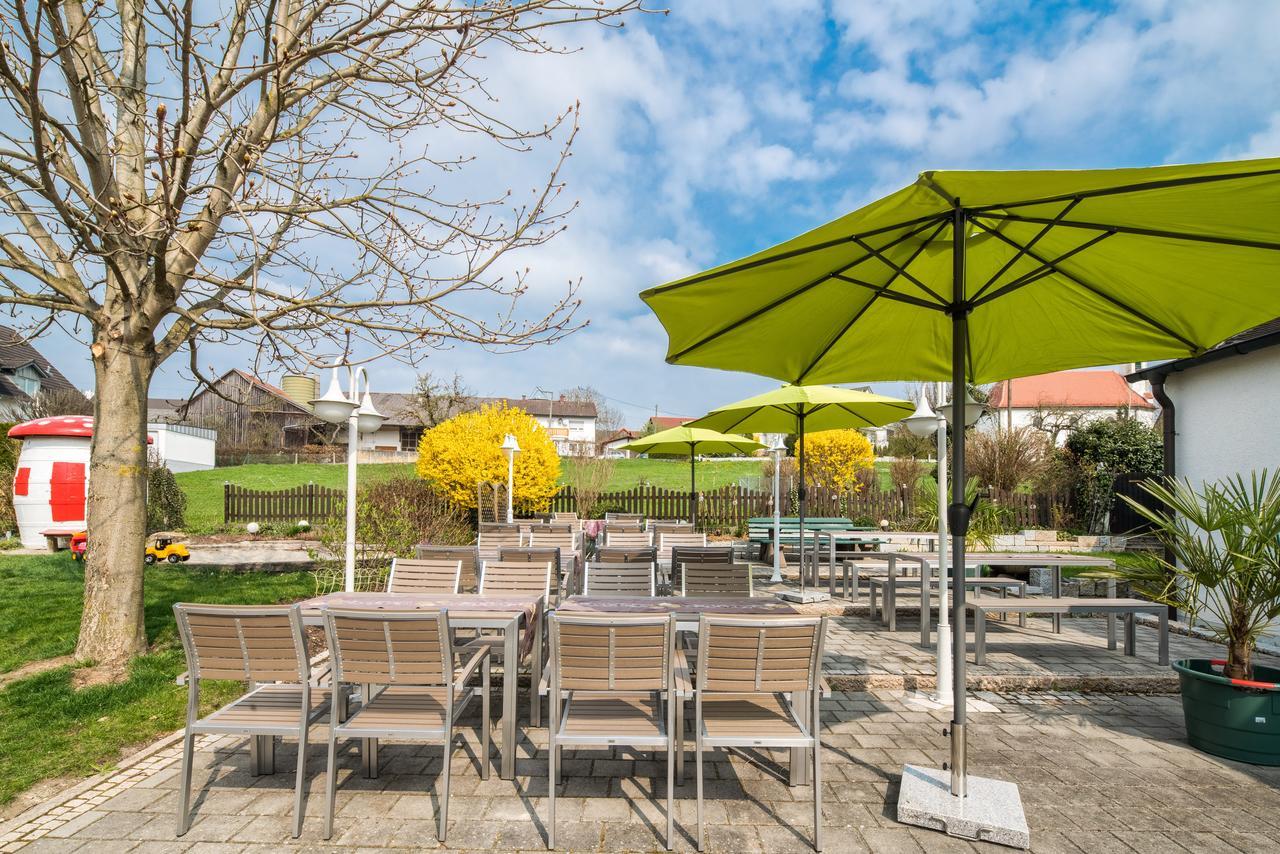 Hotel Goldener Loewe Guenzburg Luaran gambar