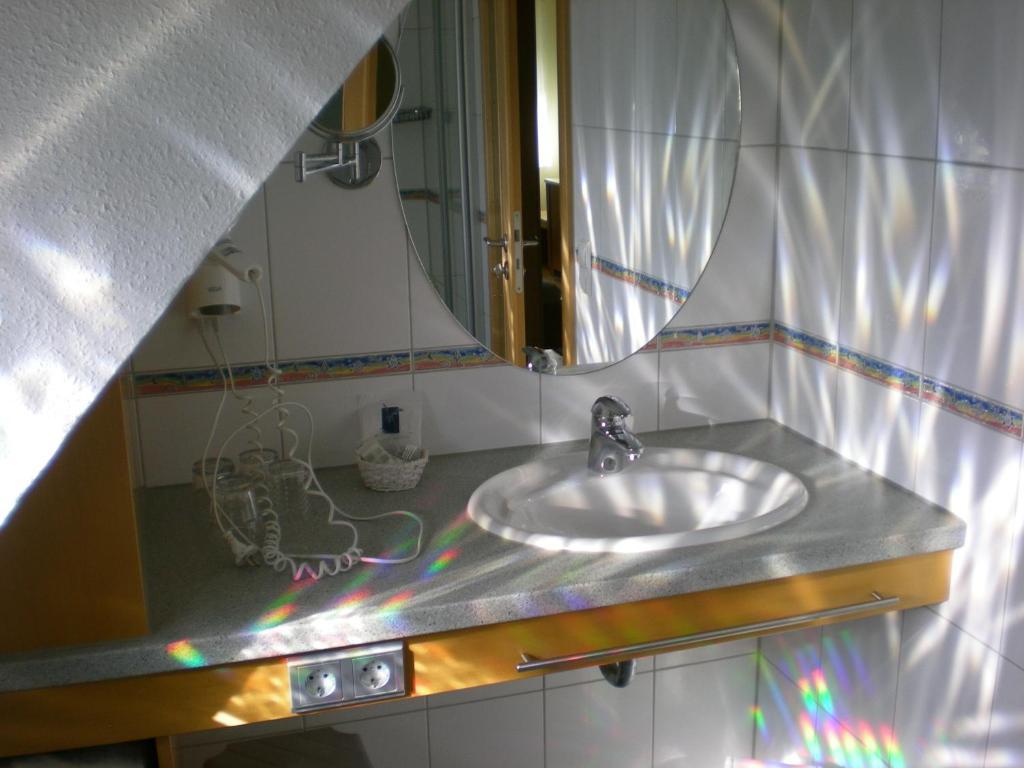 Hotel Goldener Loewe Guenzburg Bilik gambar