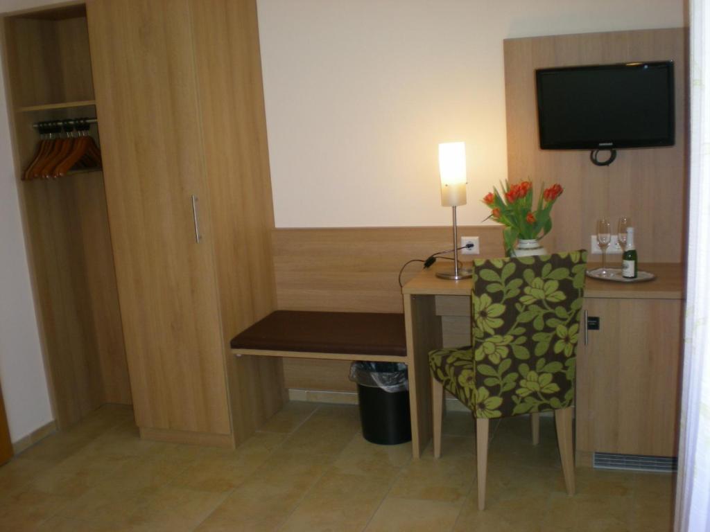 Hotel Goldener Loewe Guenzburg Bilik gambar